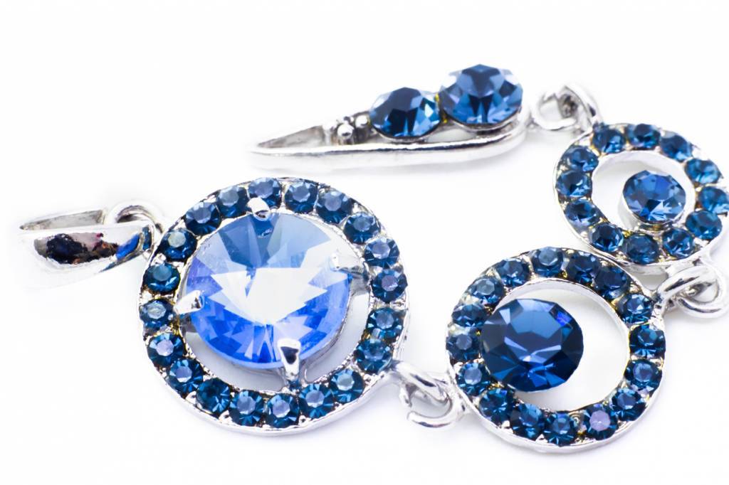 pierres naturelles bleues bijoux